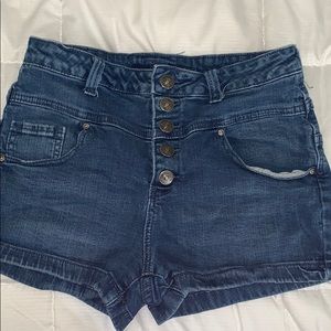 Delia’s Skylar High-Waisted Shorts